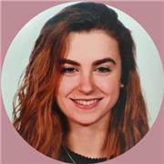 Psicóloga titulada, con experiencia en enseñar técnicas de estudio y apoyo especial en el estudio de forma online y presencial.